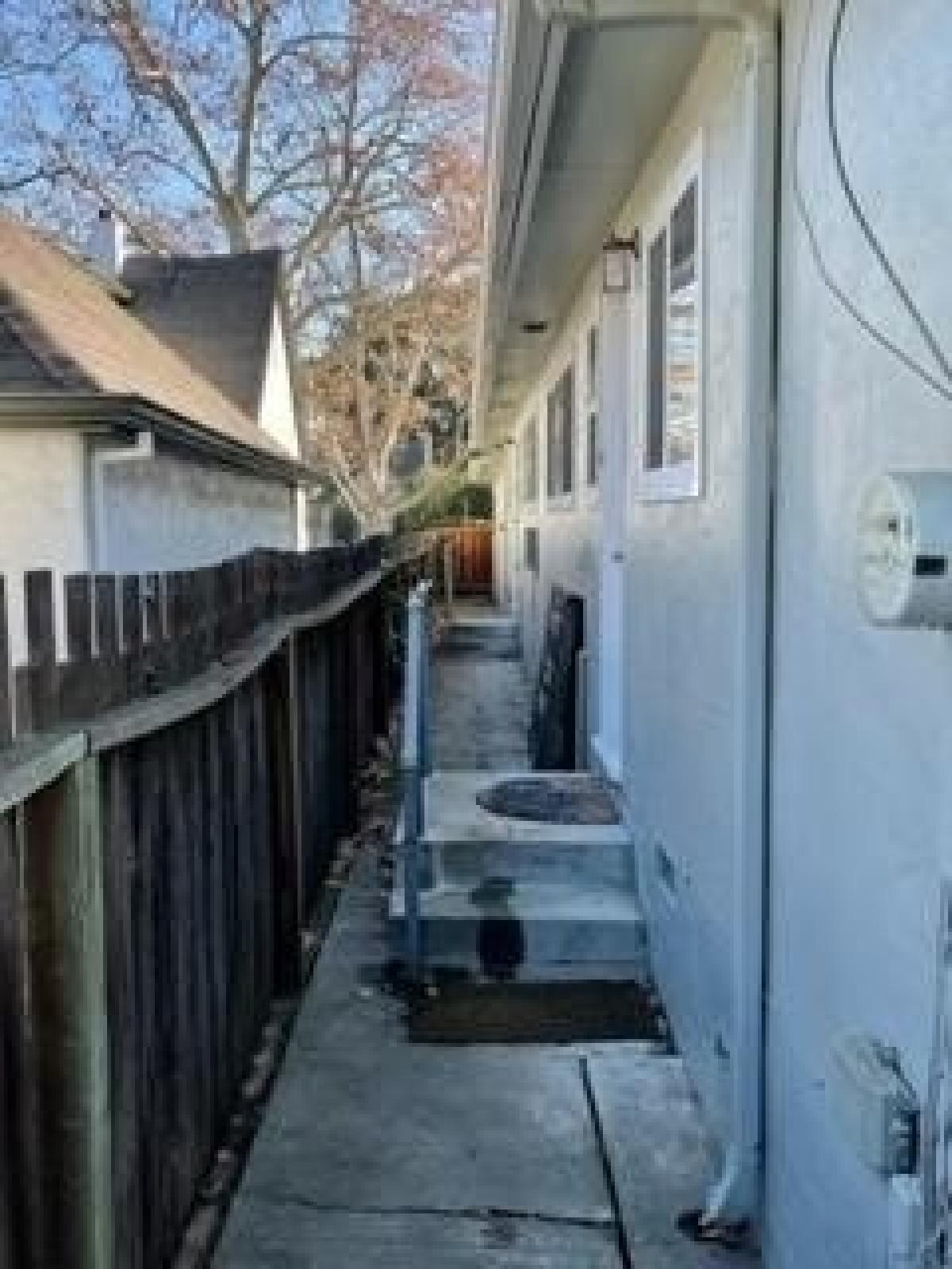 Picture of Home For Sale in Sacramento, California, United States