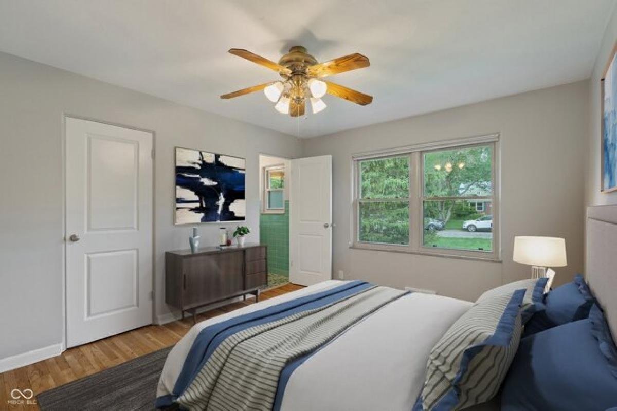 Picture of Home For Sale in Indianapolis, Indiana, United States