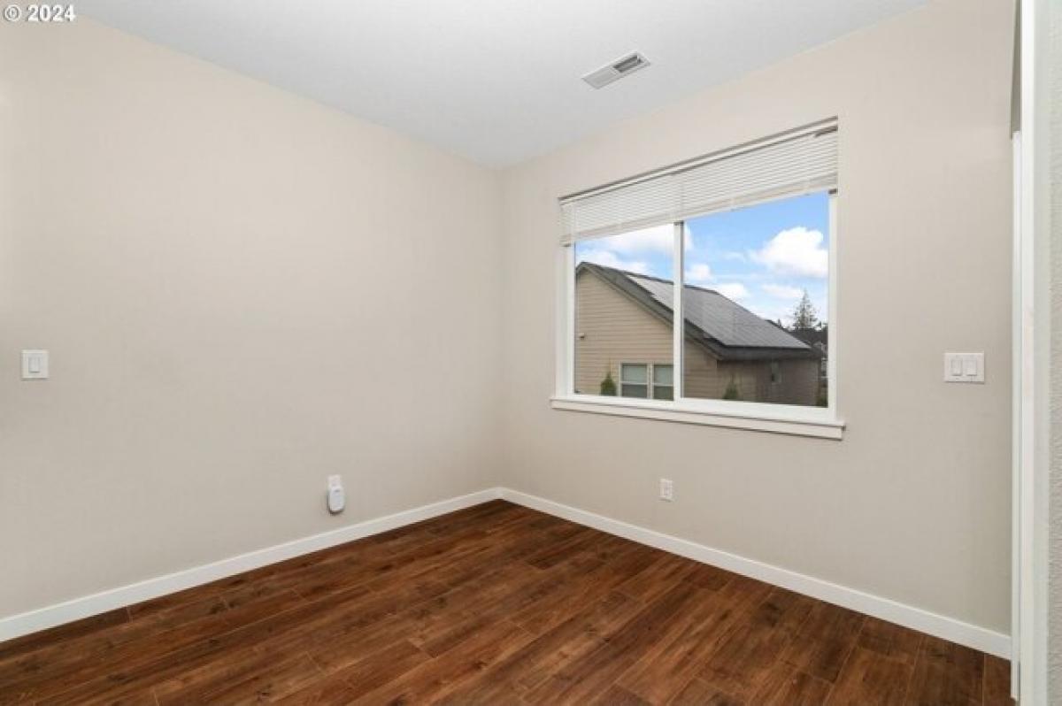 Picture of Home For Sale in Ridgefield, Washington, United States