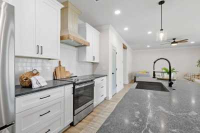 Home For Sale in Crawfordville, Florida