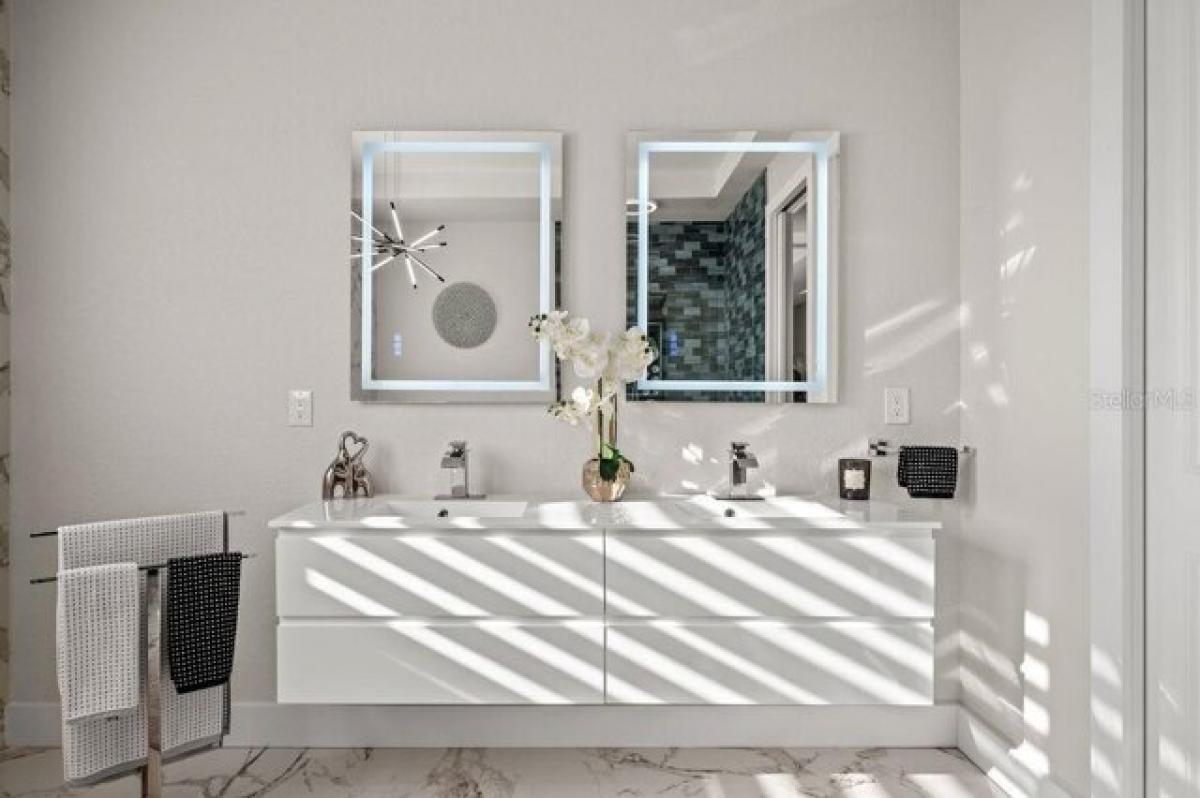 Picture of Home For Sale in Venice, Florida, United States