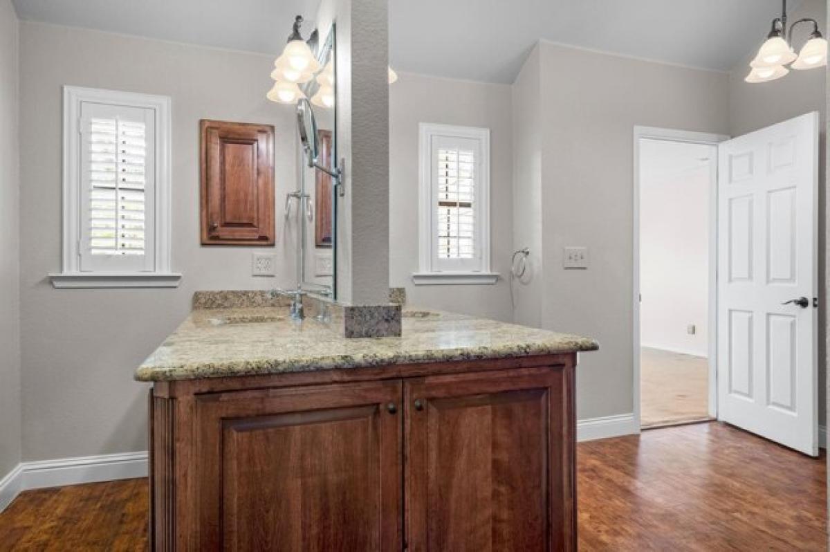 Picture of Home For Sale in Keller, Texas, United States