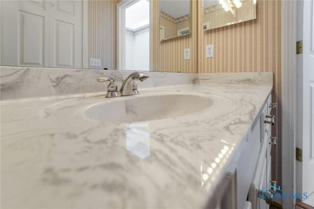 Picture of Home For Sale in Toledo, Ohio, United States