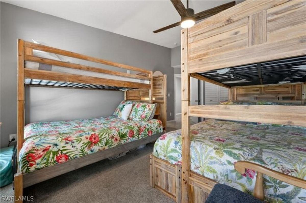 Picture of Home For Sale in Cape Coral, Florida, United States