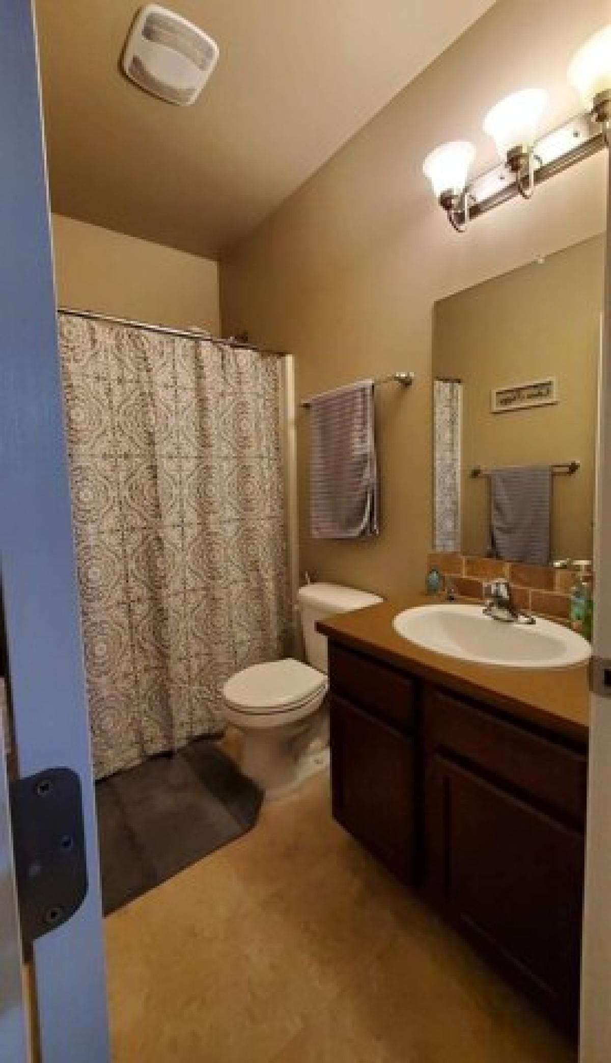 Picture of Home For Sale in Bend, Oregon, United States