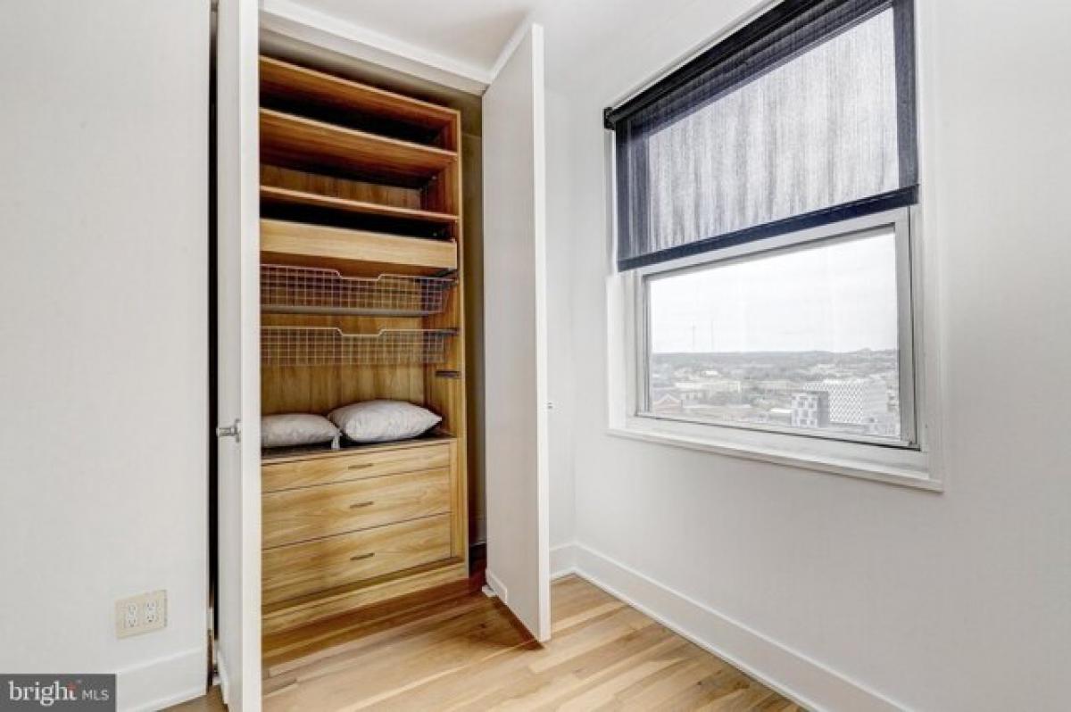 Picture of Home For Sale in Baltimore, Maryland, United States