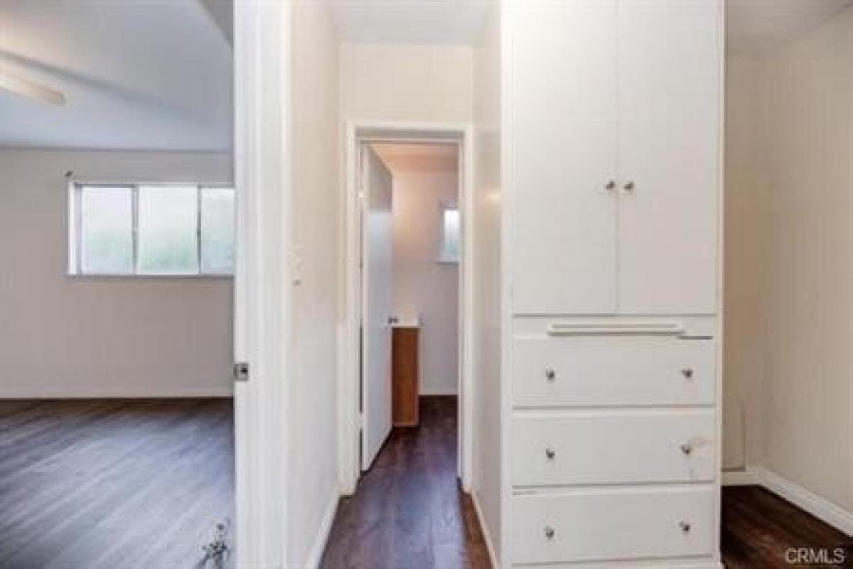 Picture of Home For Sale in Long Beach, California, United States