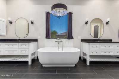 Home For Sale in Phoenix, Arizona