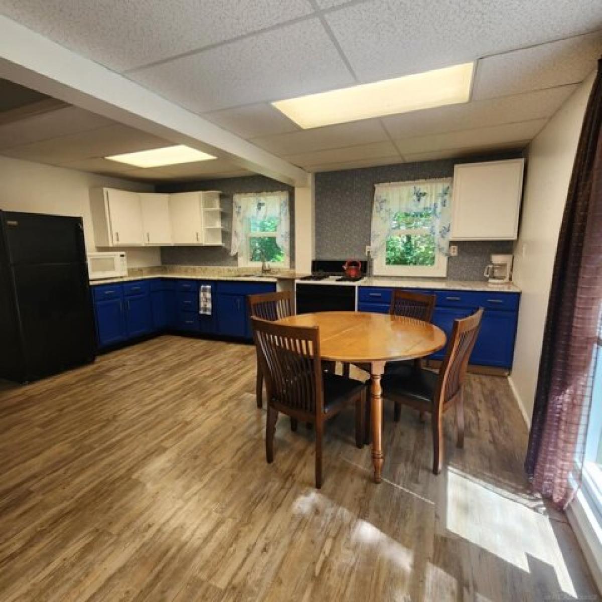 Picture of Home For Sale in Gaylord, Michigan, United States