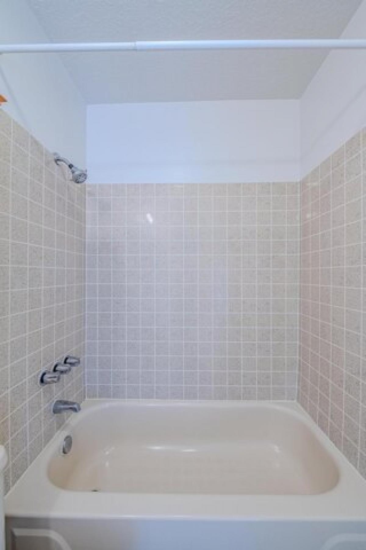 Picture of Home For Sale in Albuquerque, New Mexico, United States