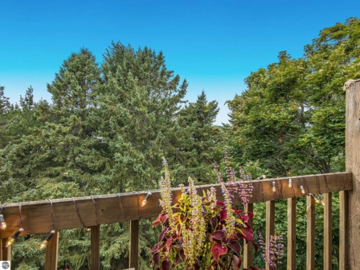 Picture of Home For Sale in Traverse City, Michigan, United States