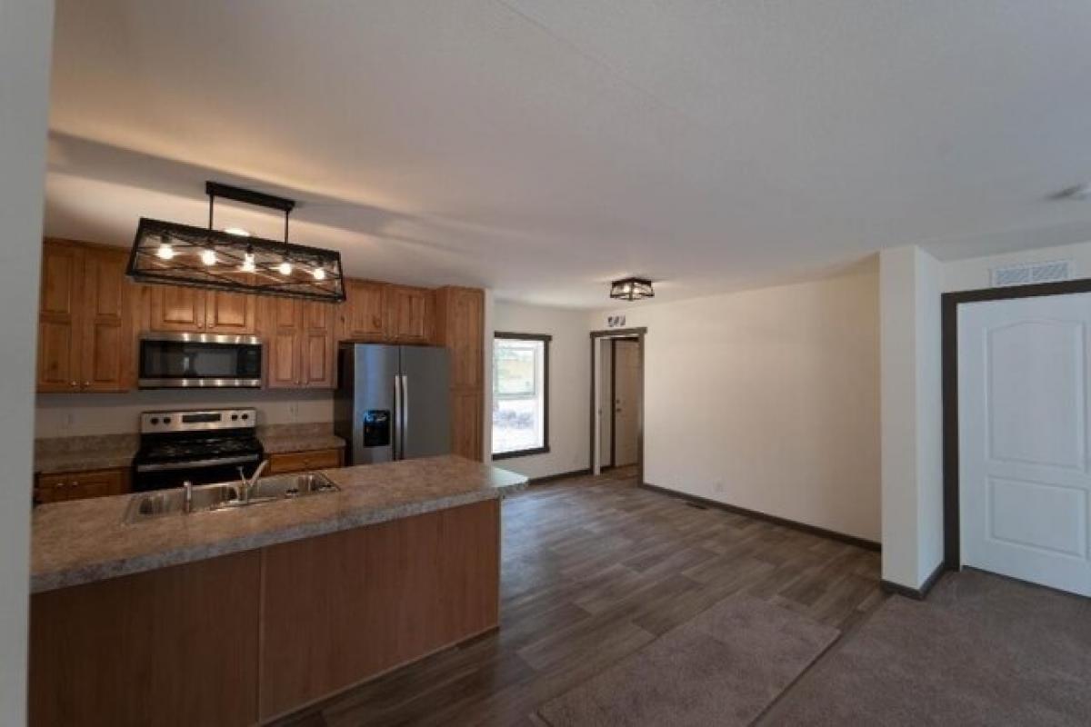 Picture of Home For Sale in La Pine, Oregon, United States