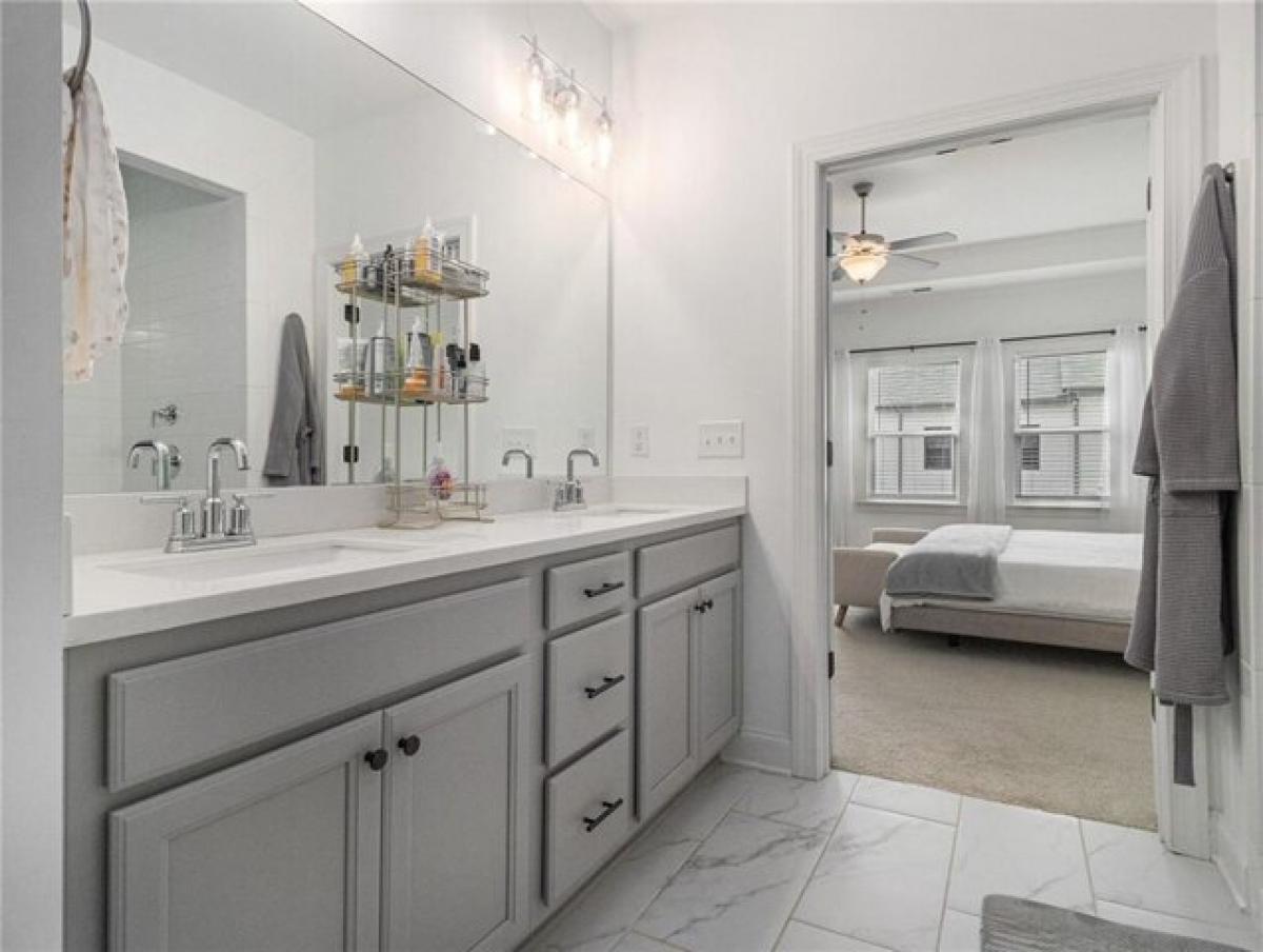 Picture of Home For Sale in Decatur, Georgia, United States