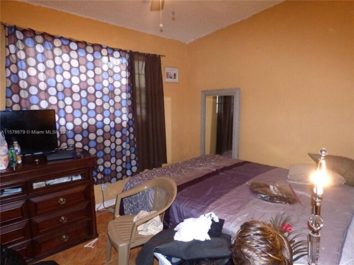 Picture of Home For Sale in Miami, Florida, United States