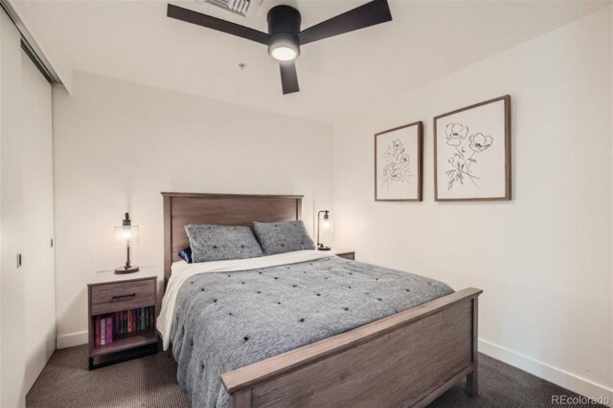 Picture of Home For Sale in Denver, Colorado, United States