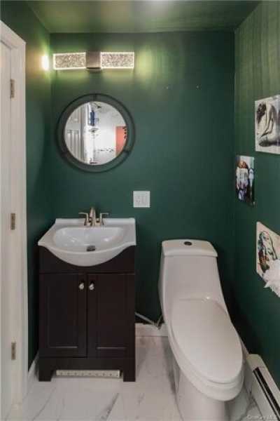 Home For Sale in Middletown, New York