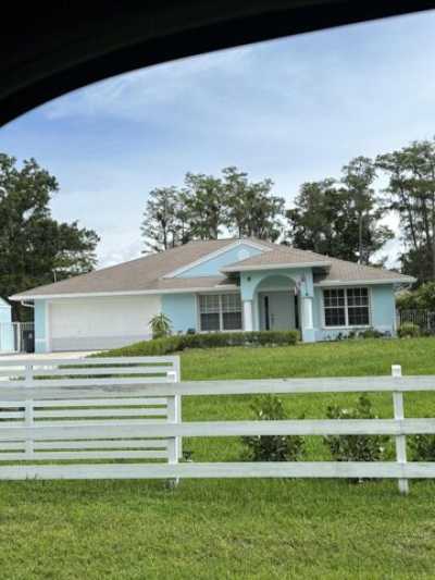 Home For Rent in Loxahatchee, Florida