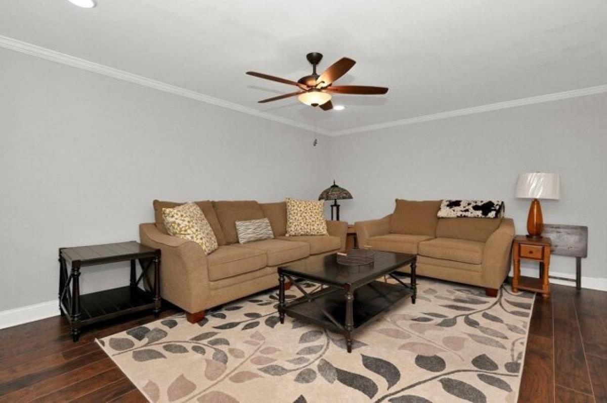 Picture of Home For Sale in Cullman, Alabama, United States