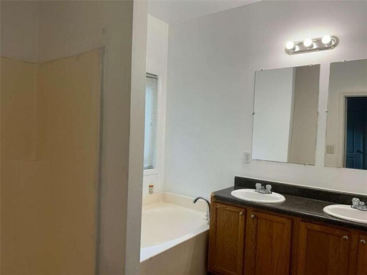 Picture of Home For Sale in Atlanta, Georgia, United States