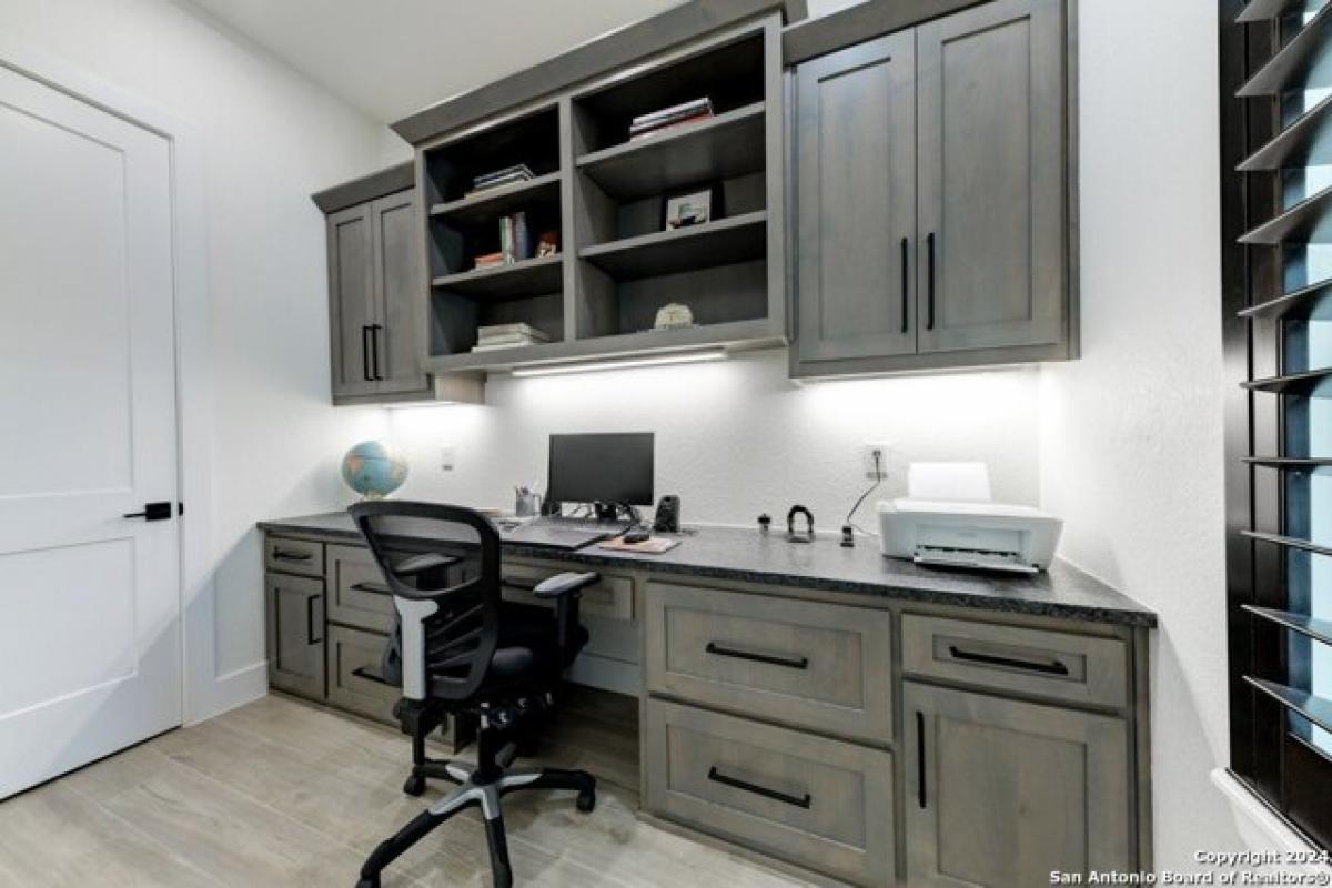 Picture of Home For Sale in Spring Branch, Texas, United States