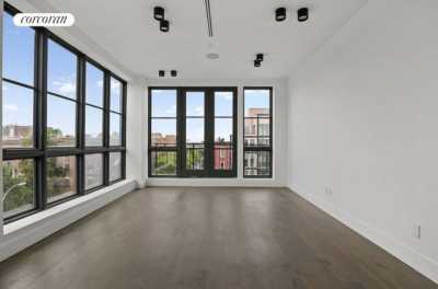 Home For Sale in Brooklyn, New York