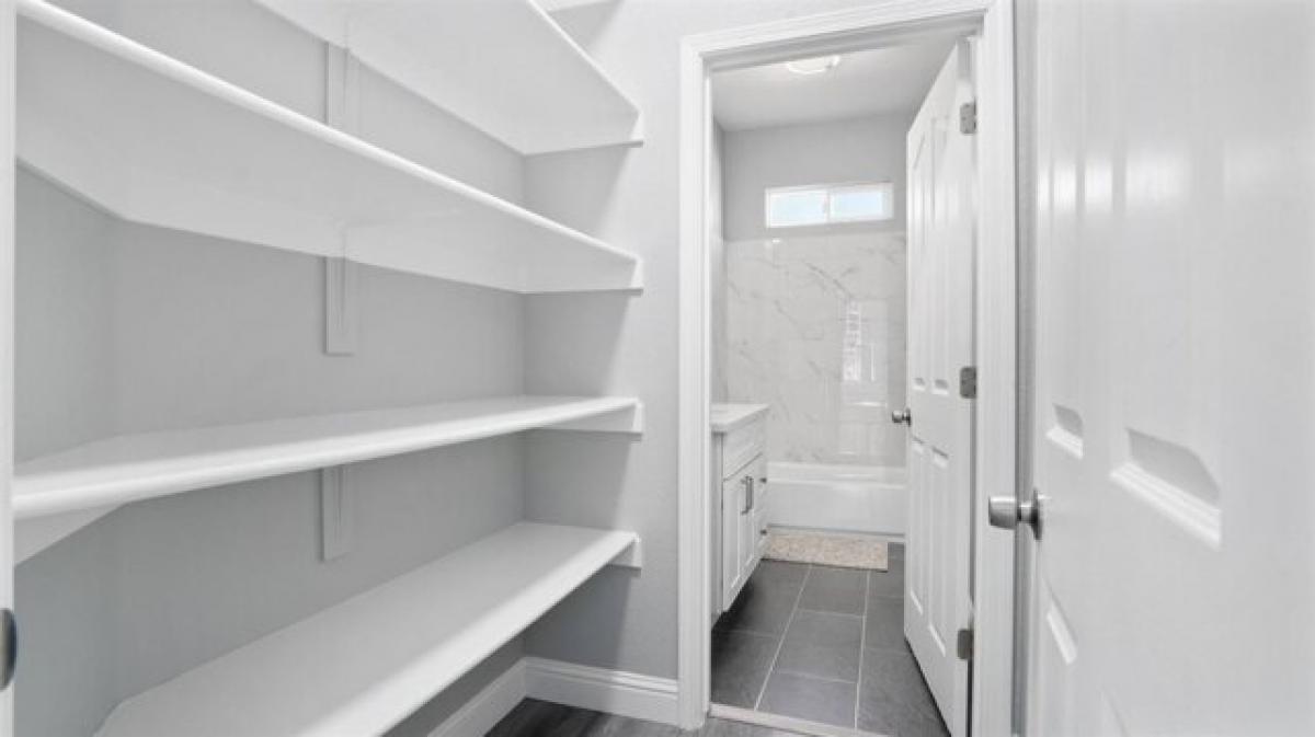 Picture of Home For Sale in Stockton, California, United States