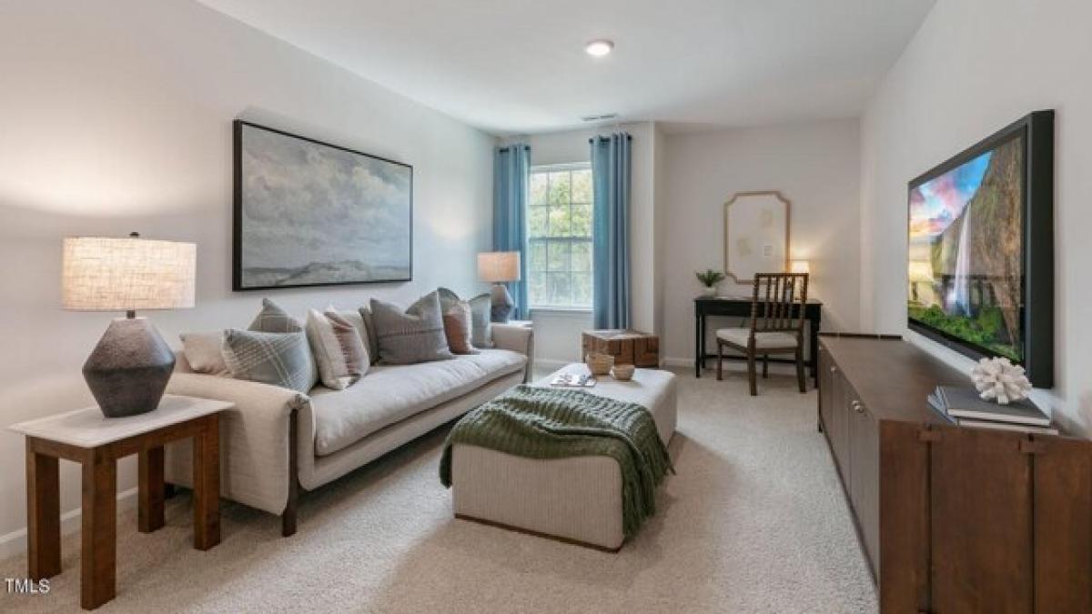 Picture of Home For Sale in Fuquay Varina, North Carolina, United States