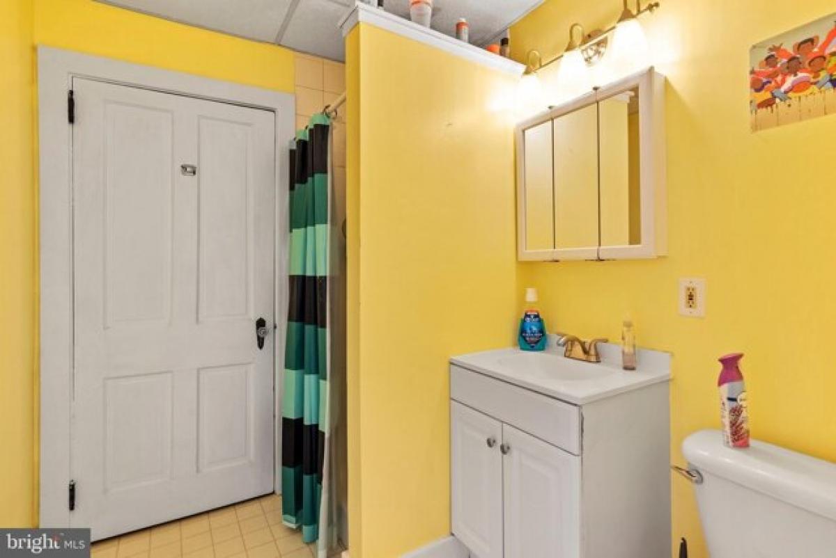 Picture of Home For Sale in Harrisburg, Pennsylvania, United States