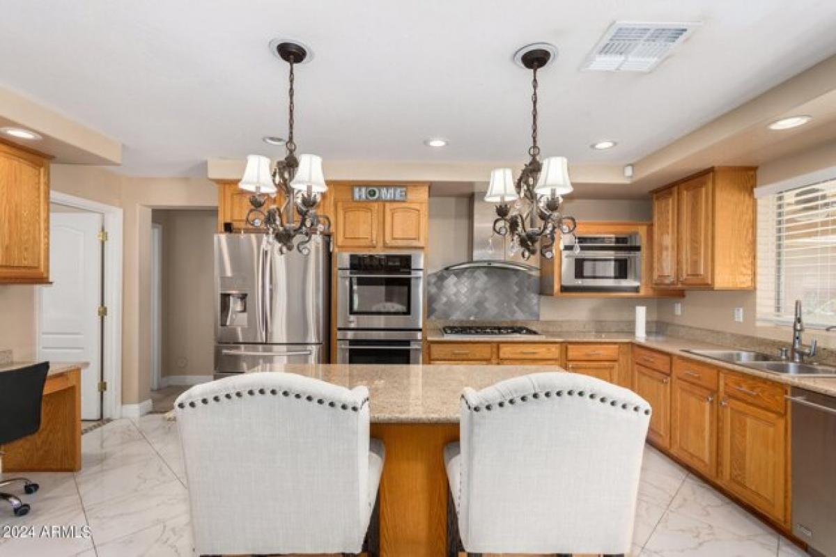 Picture of Home For Sale in Litchfield Park, Arizona, United States