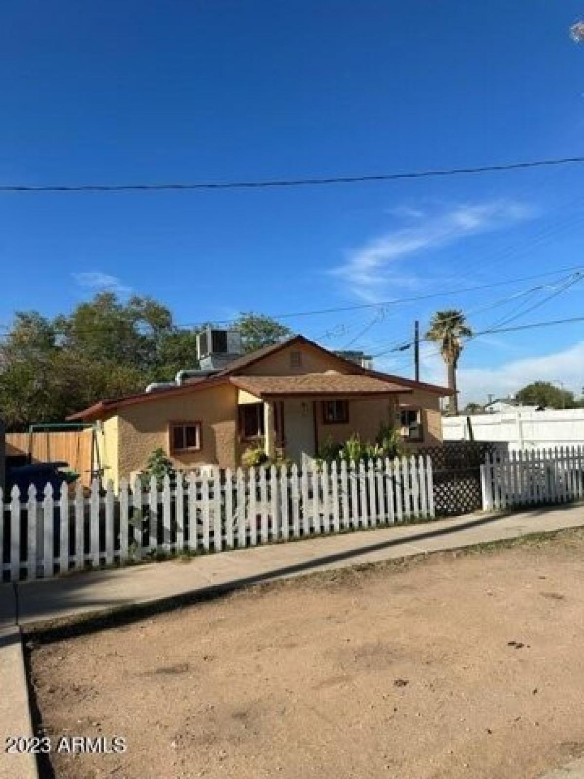 Picture of Home For Sale in Phoenix, Arizona, United States