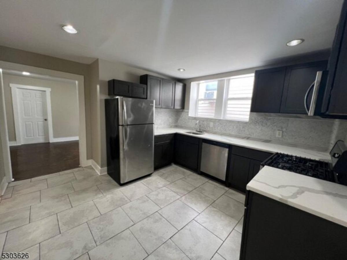 Picture of Home For Rent in Newark, New Jersey, United States