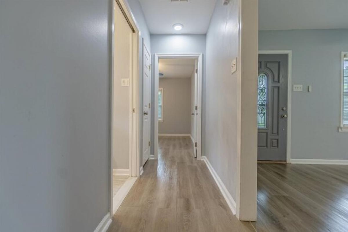 Picture of Home For Sale in Memphis, Tennessee, United States