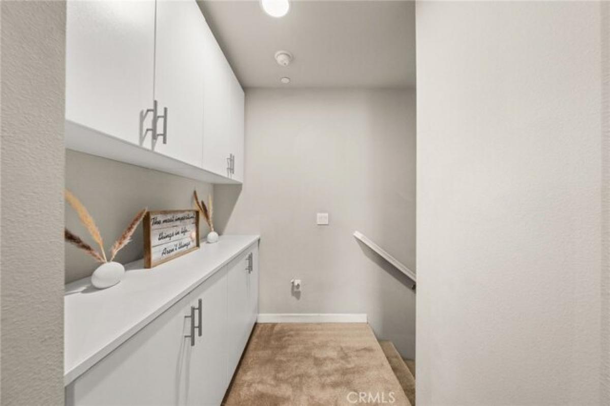 Picture of Home For Sale in Anaheim, California, United States