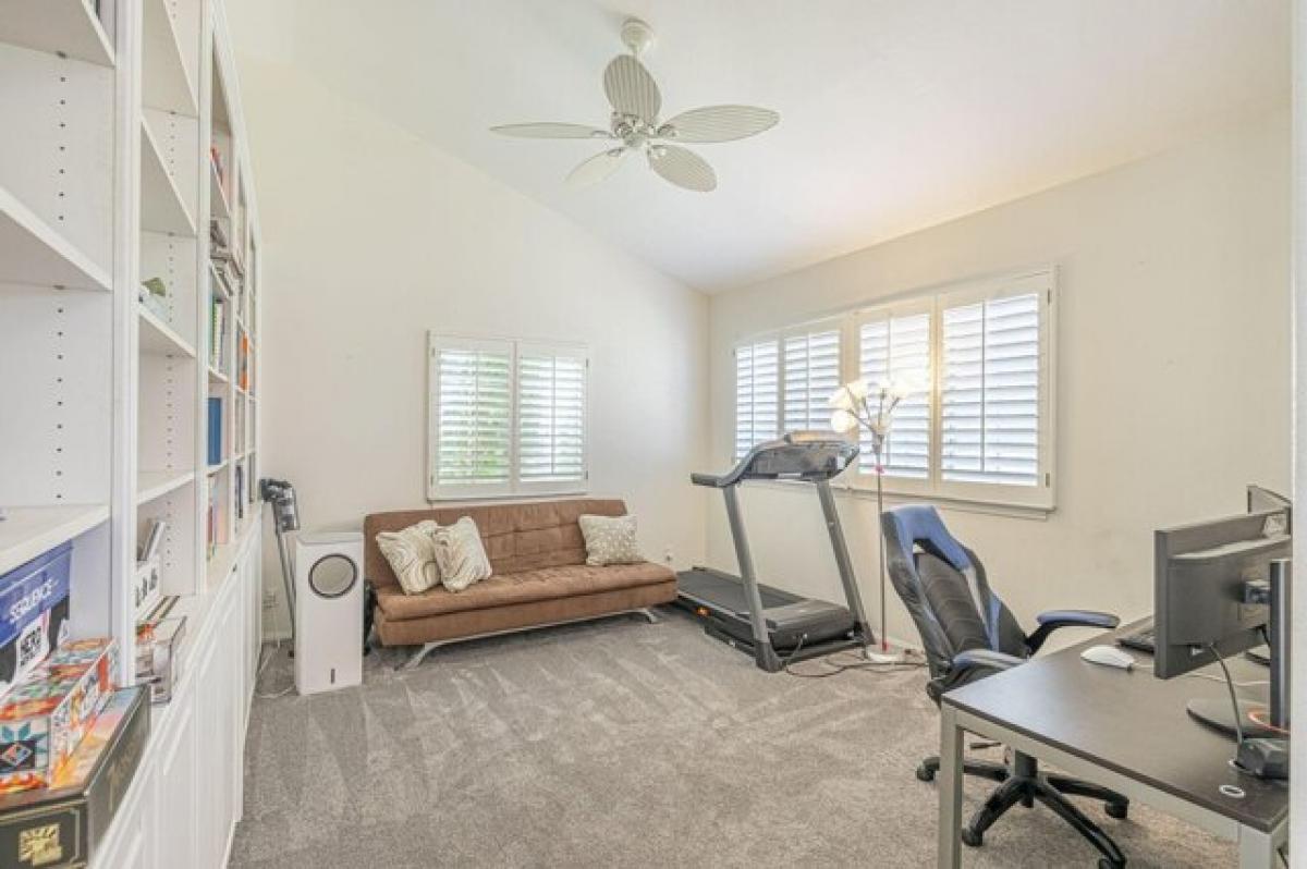 Picture of Home For Sale in Palmdale, California, United States