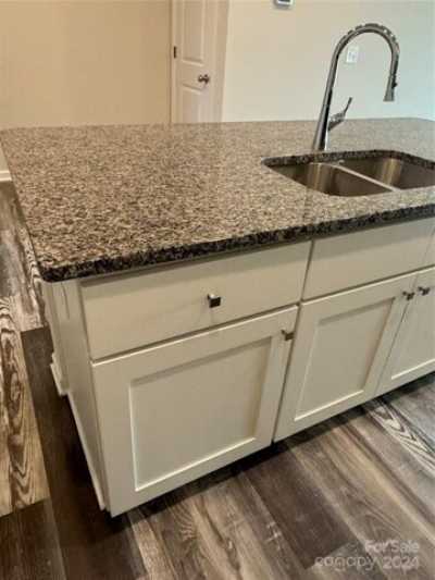 Home For Sale in Mooresville, North Carolina