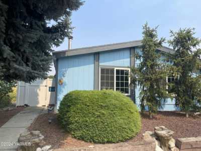 Home For Sale in Yakima, Washington