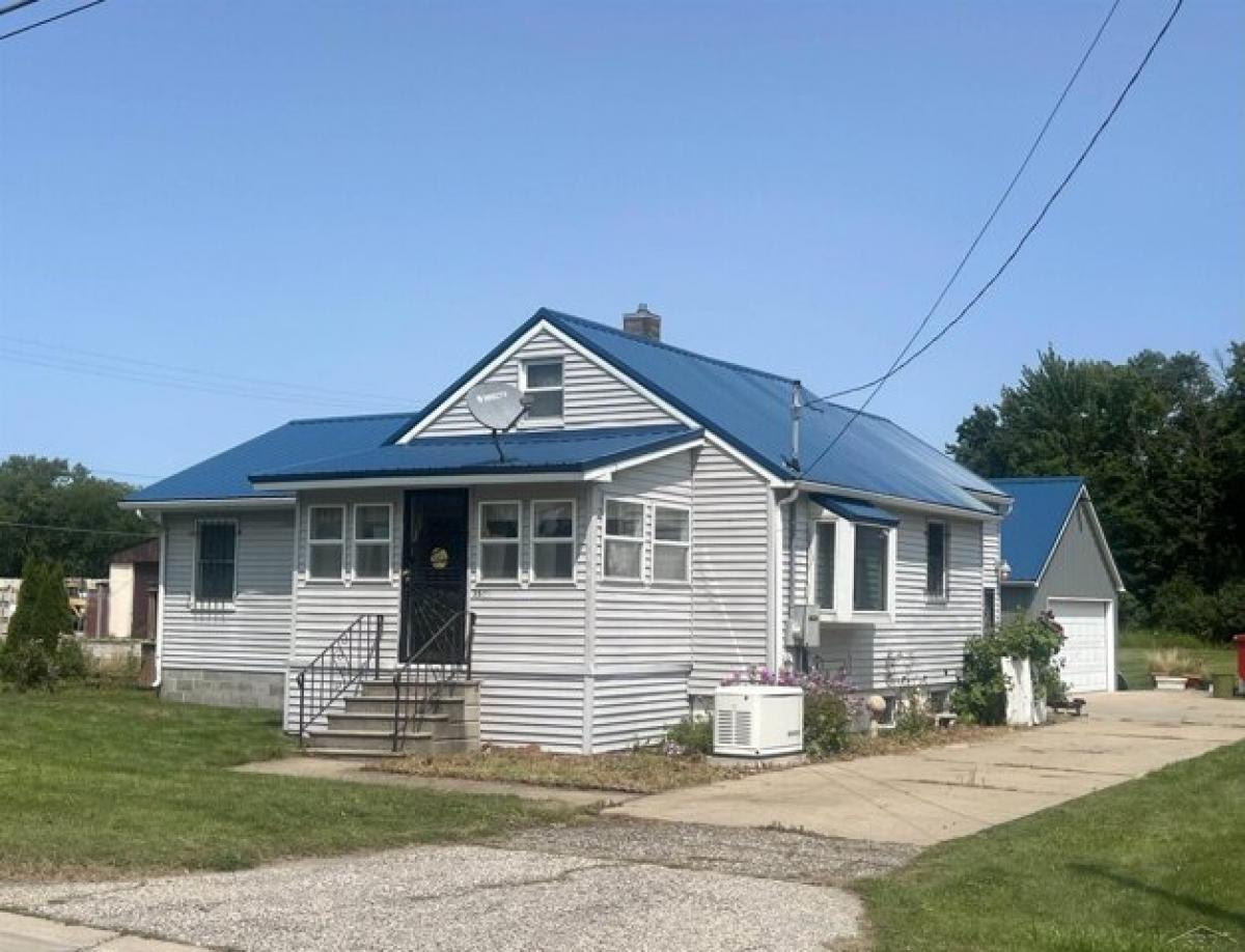Picture of Home For Sale in Saginaw, Michigan, United States