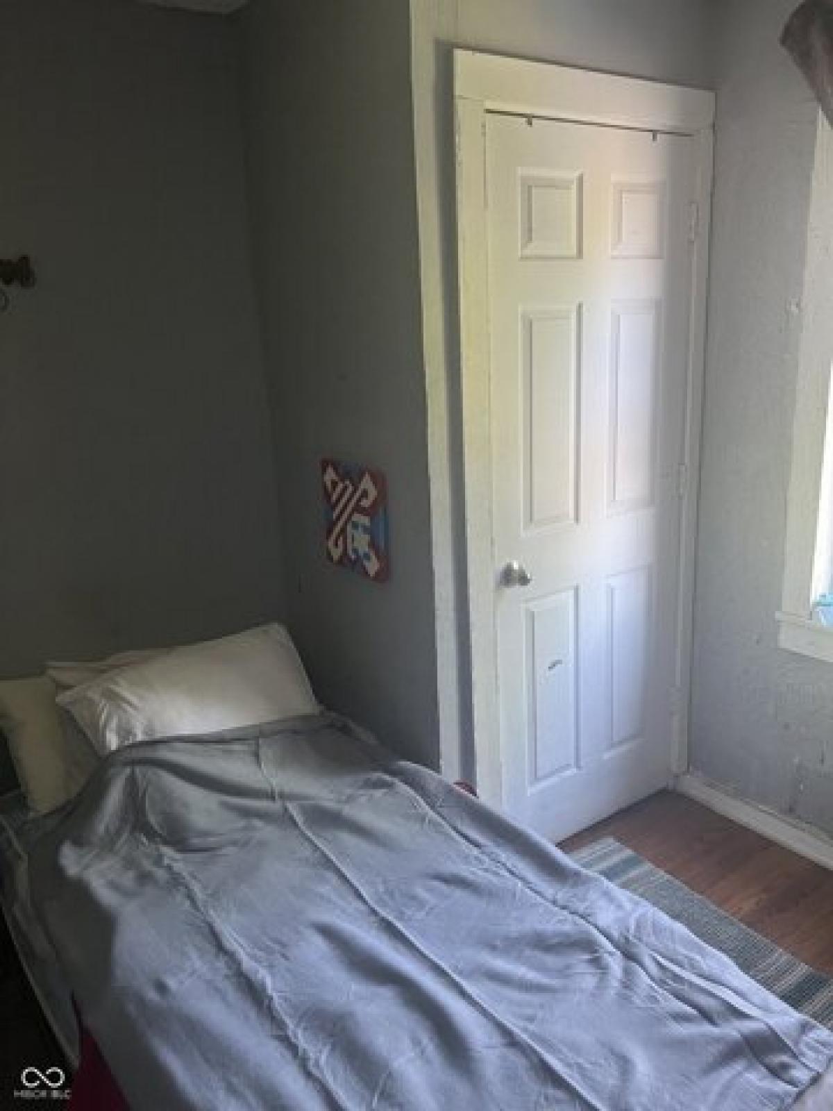 Picture of Home For Sale in Indianapolis, Indiana, United States