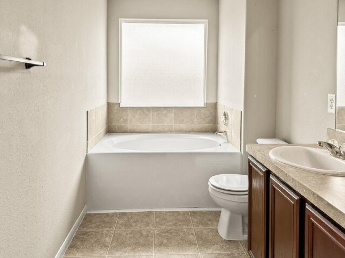 Picture of Home For Sale in Spring, Texas, United States