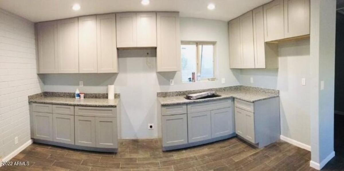 Picture of Home For Sale in Phoenix, Arizona, United States