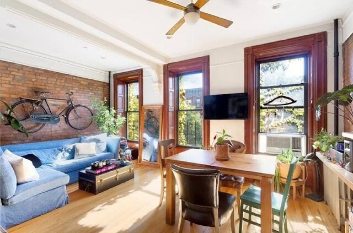 Picture of Home For Sale in Brooklyn, New York, United States