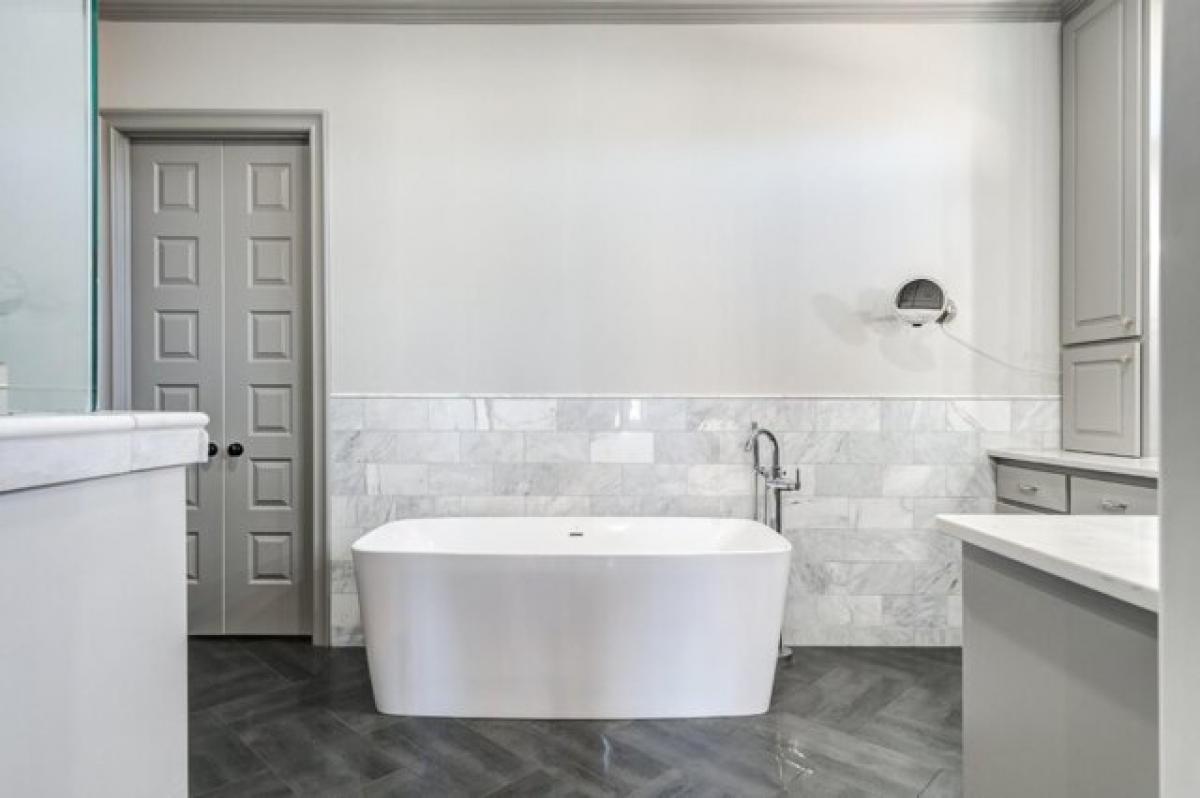 Picture of Home For Sale in Lubbock, Texas, United States