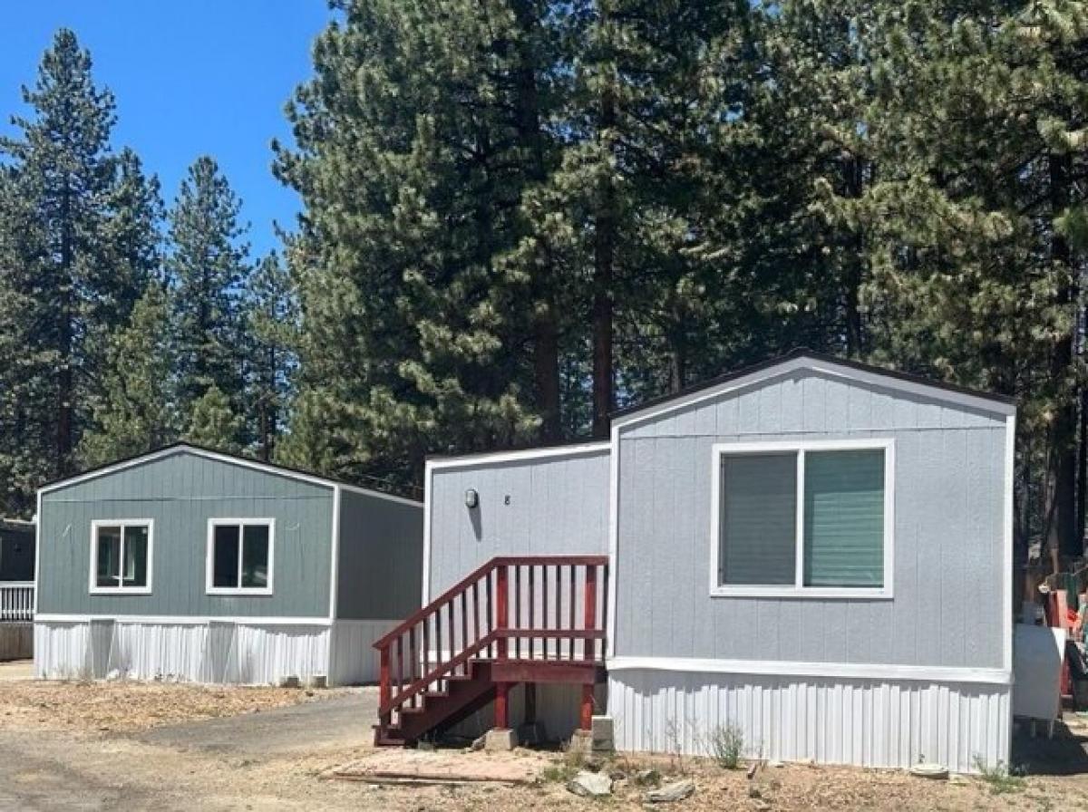 Picture of Home For Sale in South Lake Tahoe, California, United States