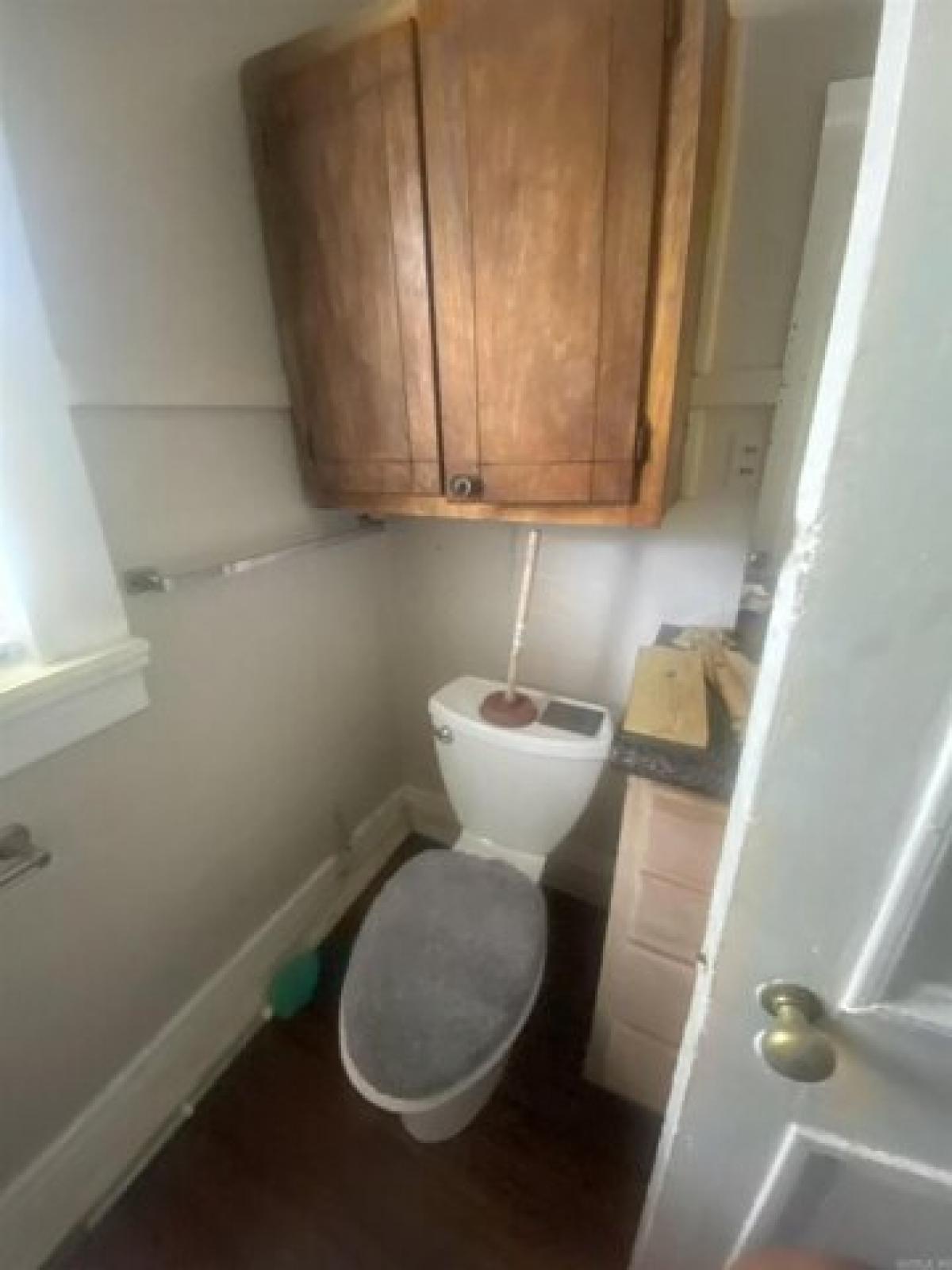 Picture of Home For Sale in Pine Bluff, Arkansas, United States