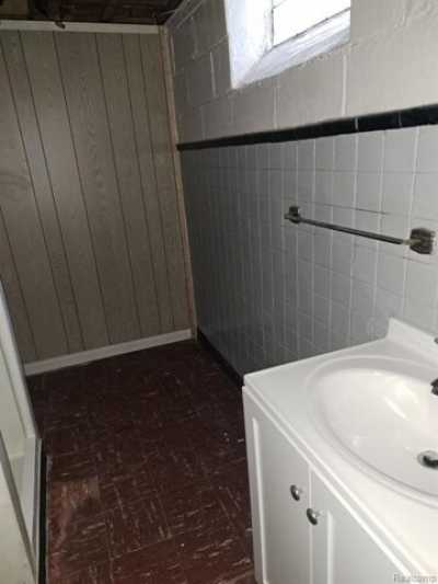 Home For Rent in Detroit, Michigan