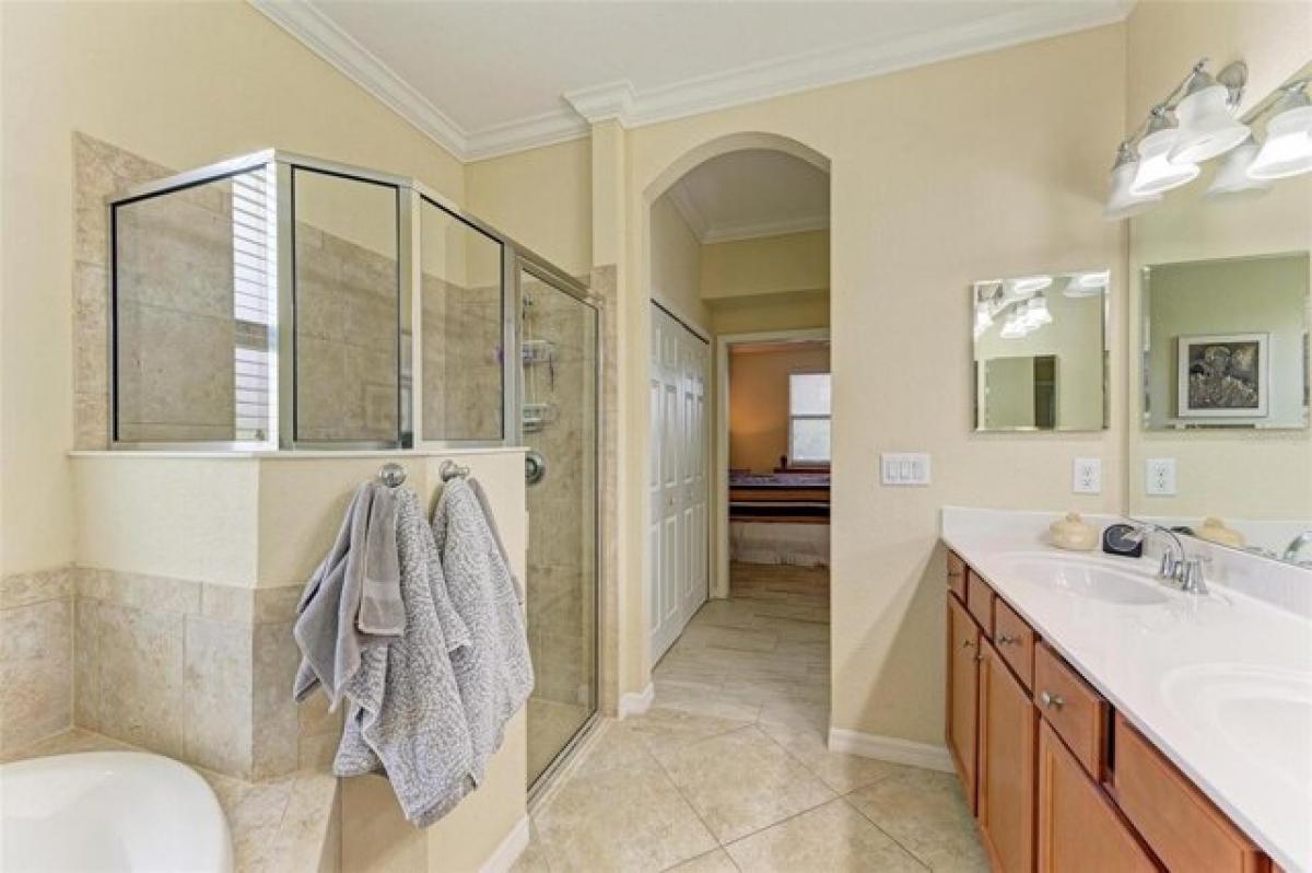 Picture of Home For Sale in Bradenton, Florida, United States