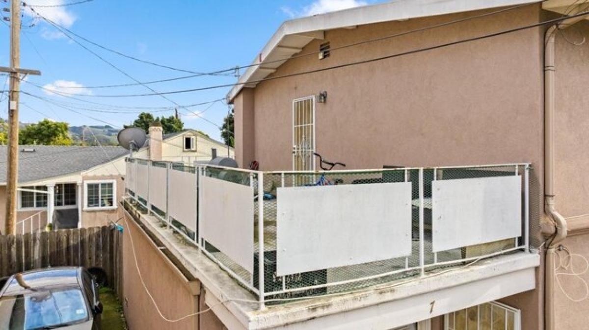 Picture of Home For Sale in Hayward, California, United States