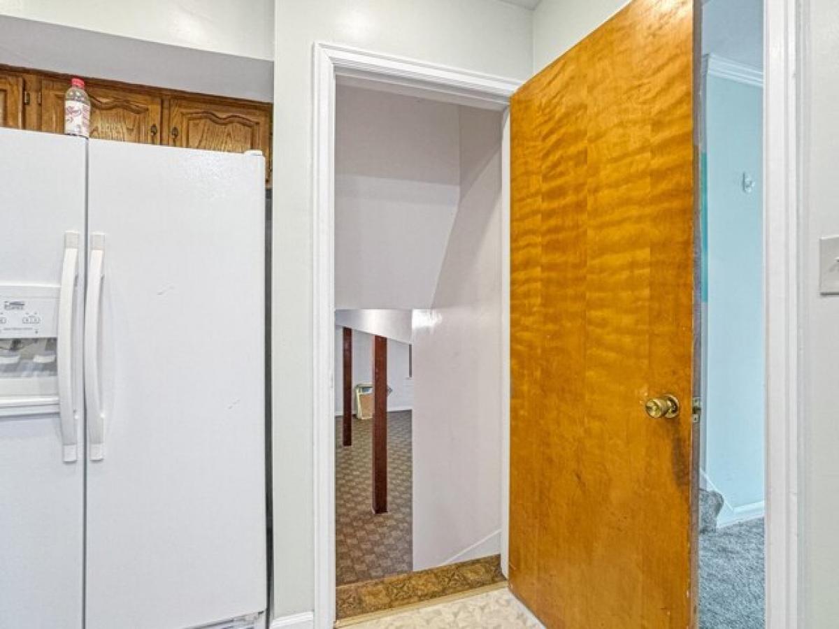 Picture of Home For Sale in Lexington, Kentucky, United States