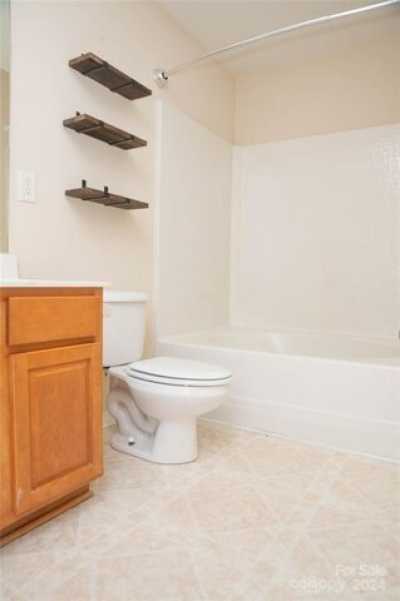 Home For Sale in Charlotte, North Carolina