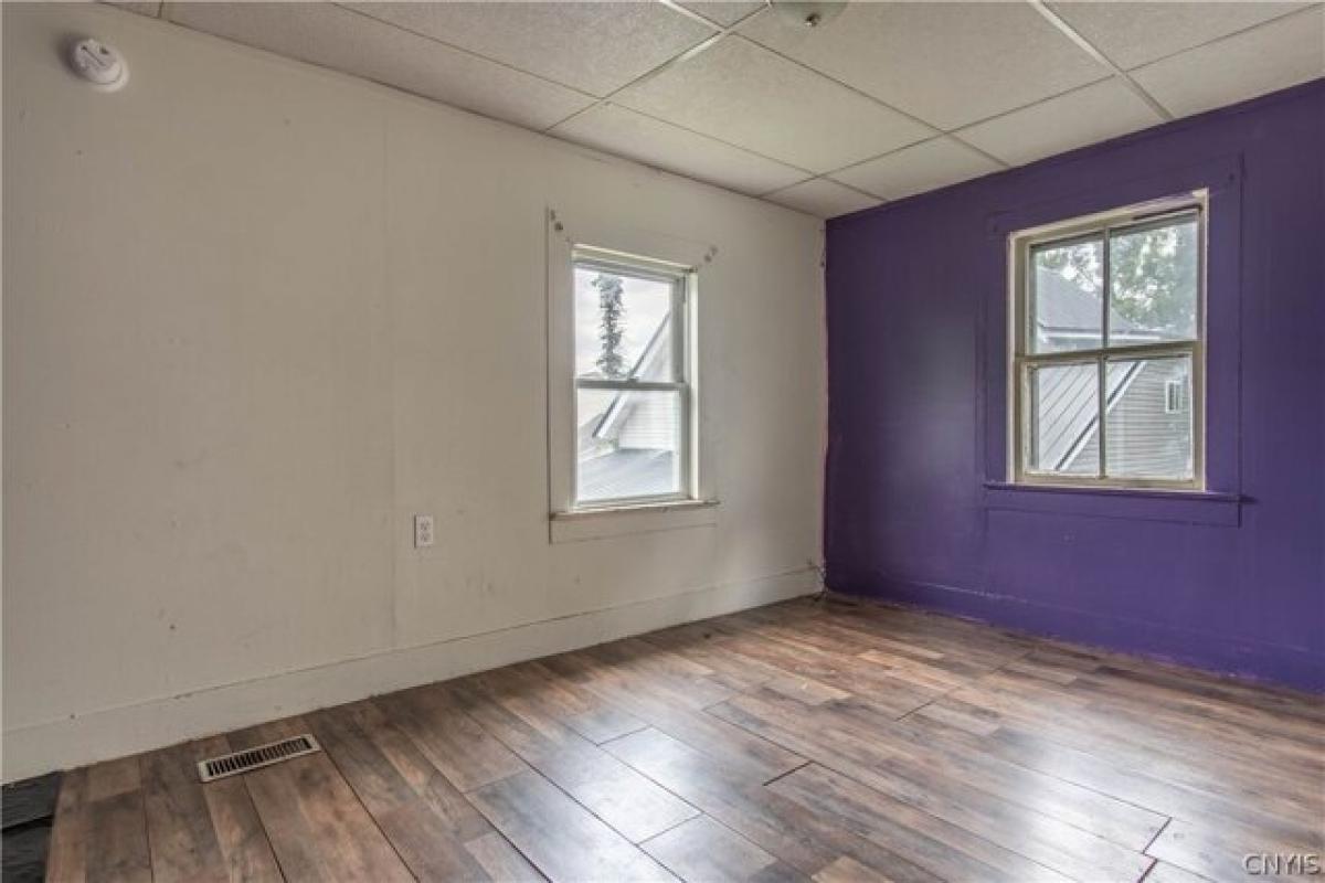 Picture of Home For Sale in Brownville, New York, United States